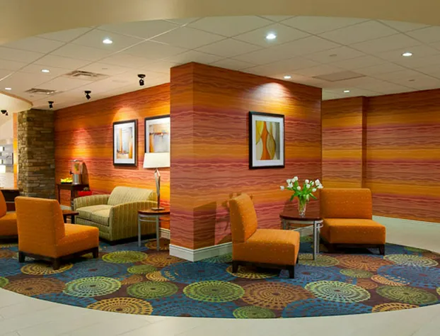 Holiday Inn Express & Suites Pittsburgh West - Greentree by IHG hotel detail image 4