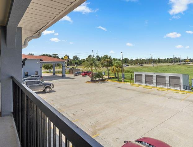 Express Inn and Suites hotel detail image 3