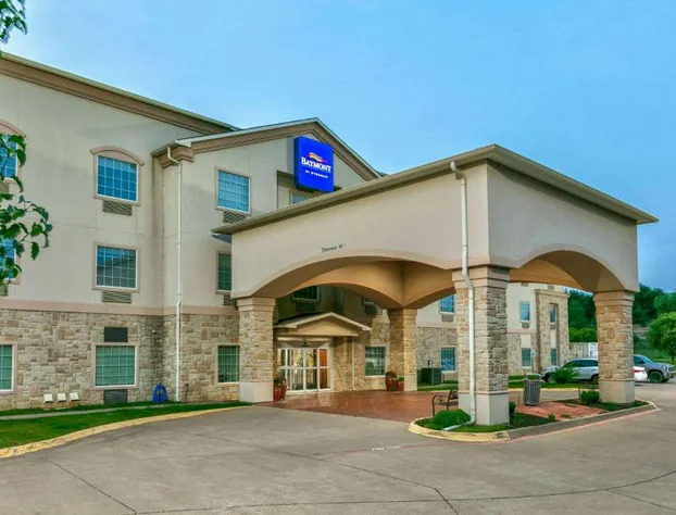 Baymont Inn & Suites by Wyndham Glen Rose hotel detail image 1