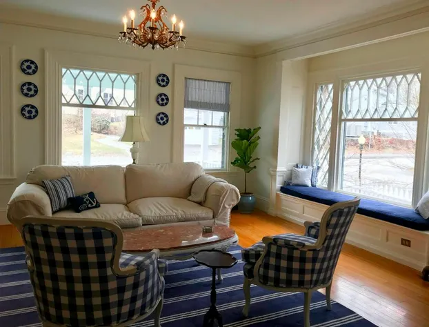 The Belmont Inn hotel detail image 1