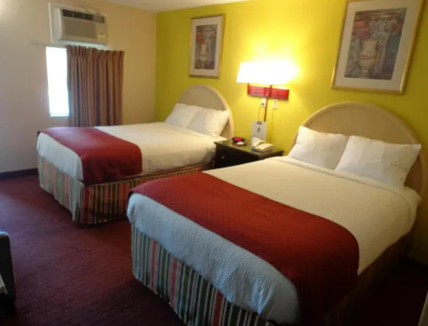 Economy Inn Express Warren hotel detail image 3