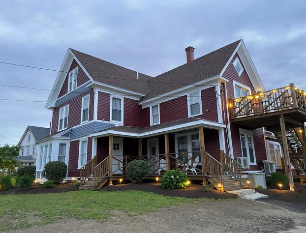 The Whitetail and Suites hotel detail image 1