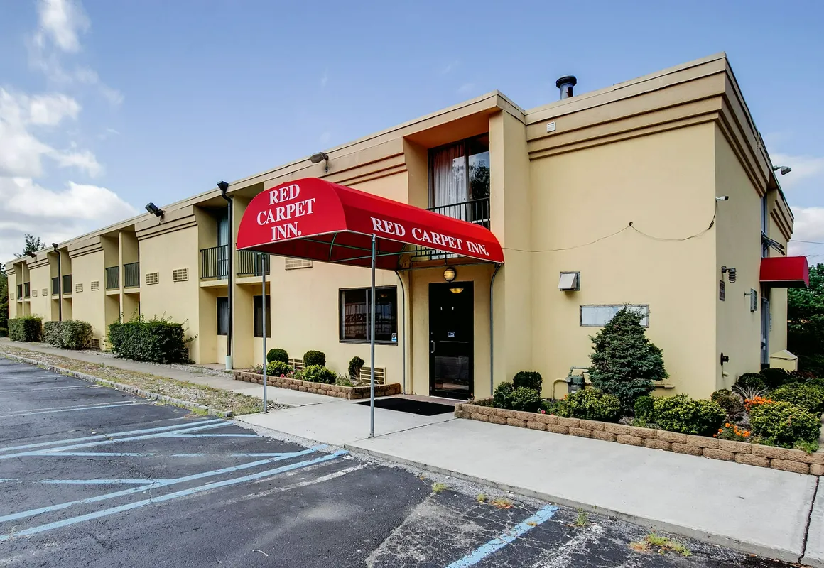 Scottish Inn hotel hero