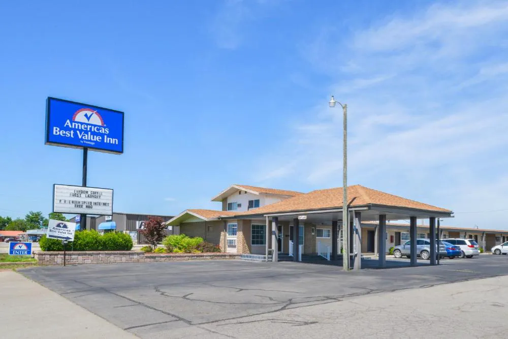 Americas Best Value Inn Lebanon, MO hotel hero