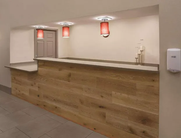 Country Inn & Suites by Radisson, Waterloo, IA hotel detail image 3