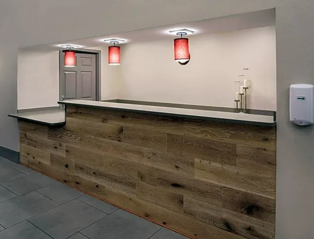 Country Inn & Suites by Radisson, Waterloo, IA hotel detail image 2