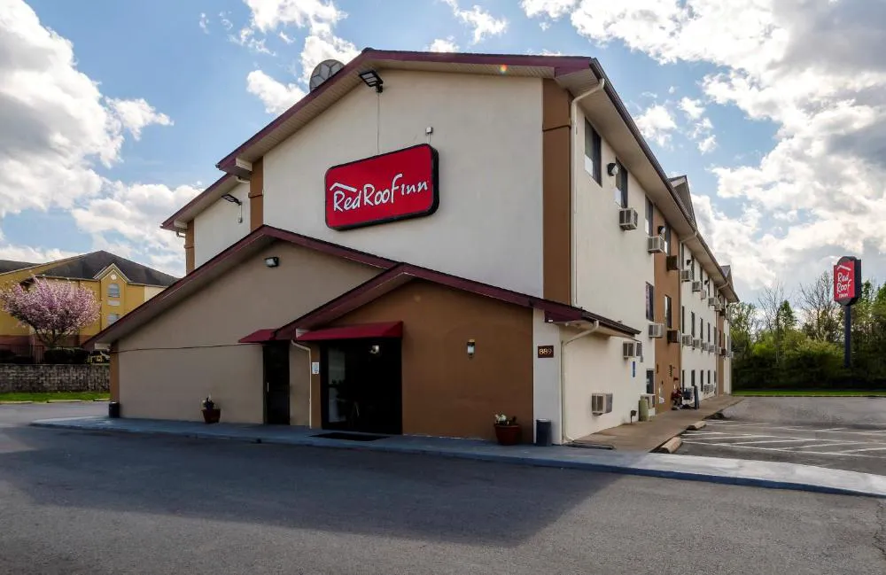 Red Roof Inn Culpeper hotel hero