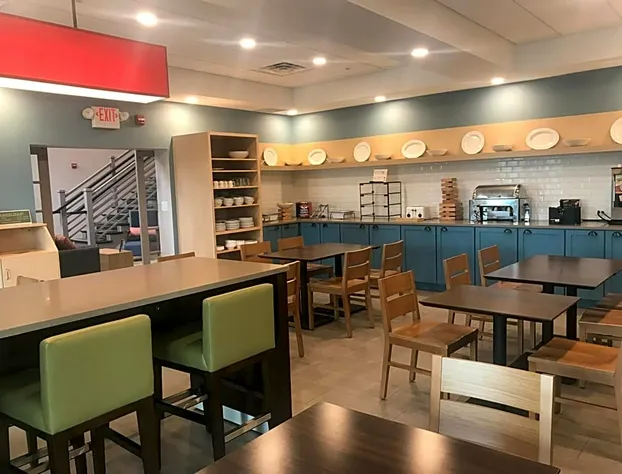 Country Inn & Suites by Radisson, Bradenton-Lakewood Ranch, FL hotel detail image 3