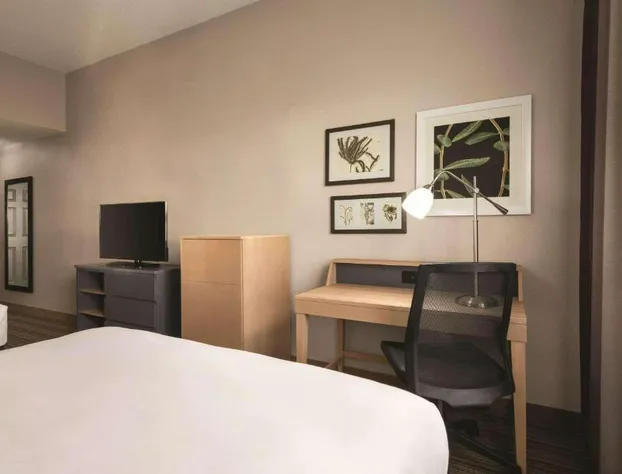 Country Inn & Suites by Radisson, Bradenton-Lakewood Ranch, FL hotel detail image 4