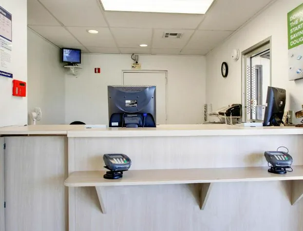 Quality Inn Shawnee North I-40 hotel detail image 3