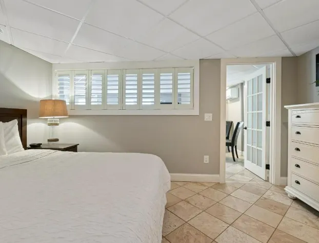 Sea Rose Suites hotel detail image 4