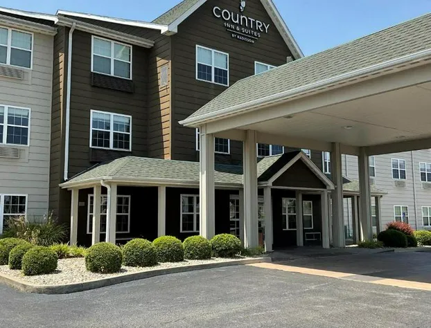 Country Inn & Suites by Radisson, Marion, IL hotel detail image 3