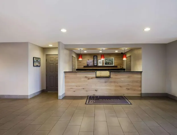 Country Inn & Suites by Radisson, Marion, IL hotel detail image 4