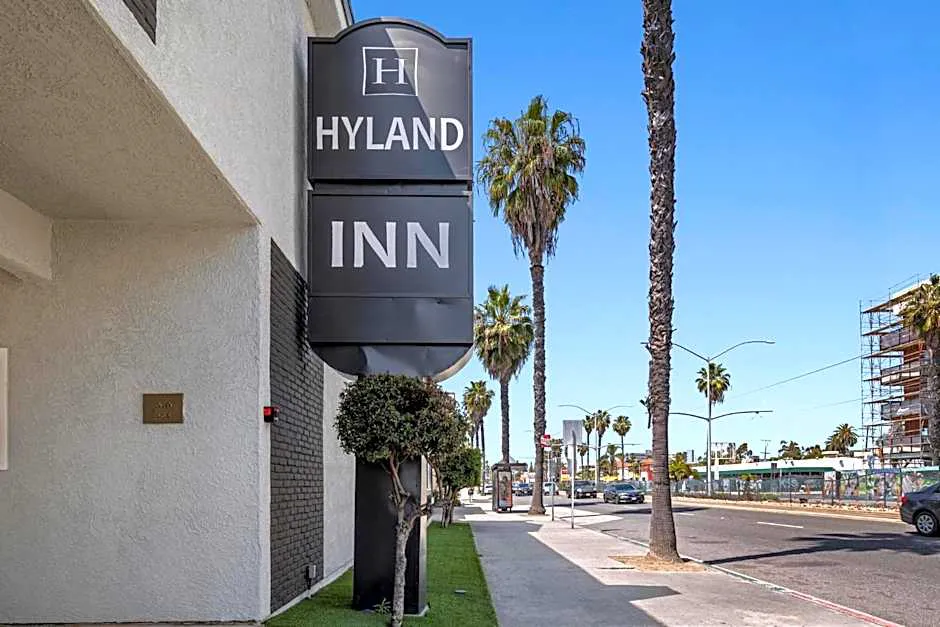 Hyland Inn Long Beach hotel hero