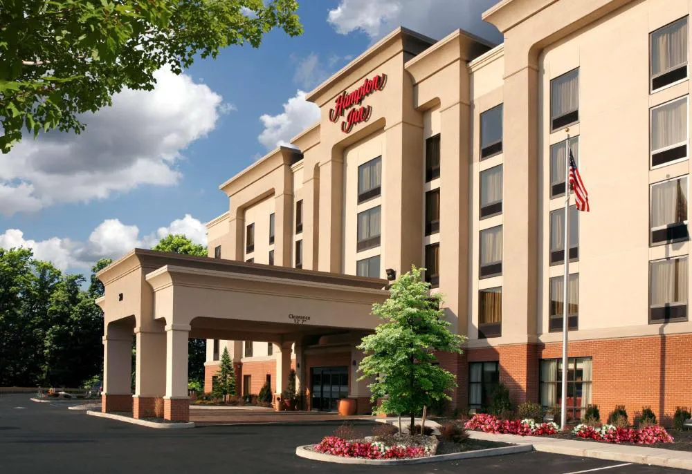 Hampton Inn Springfield South Enfield hotel hero