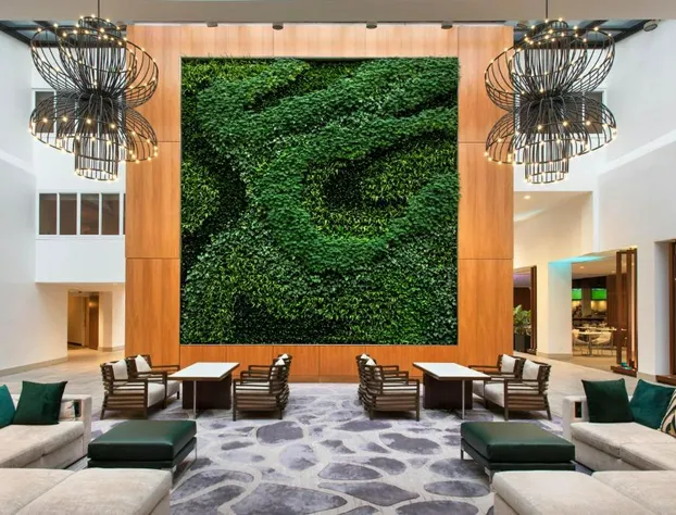 Long Island Marriott hotel detail image 4