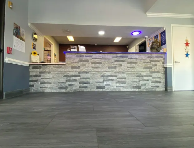 Days Inn & Suites by Wyndham Winnie hotel detail image 2