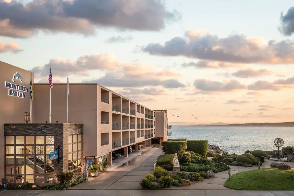 Monterey Bay Inn hotel hero