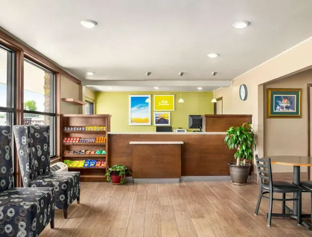 Days Inn by Wyndham Paris hotel detail image 4