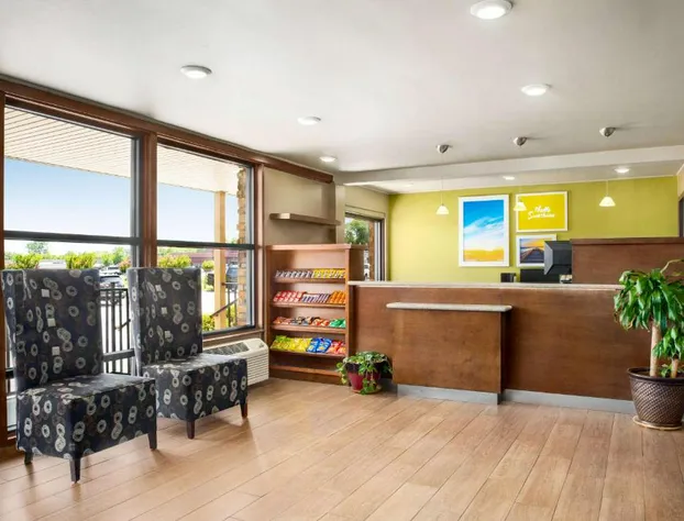 Days Inn by Wyndham Paris hotel detail image 3