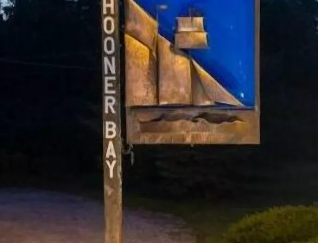 Schooner Bay Motor Inn hotel detail image 4