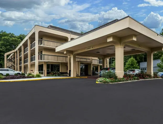 Red Roof Inn Birmingham South hotel detail image 3