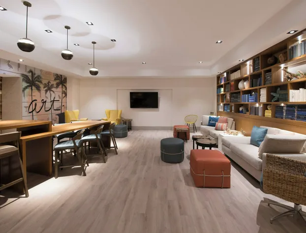 Renaissance Newport Beach Hotel hotel detail image 3