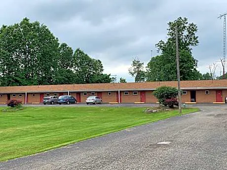 Budget Lodge Newton Falls hotel detail image 2