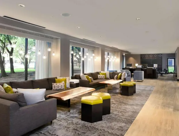 DoubleTree by Hilton Hotel & Suites Houston by the Galleria hotel detail image 3