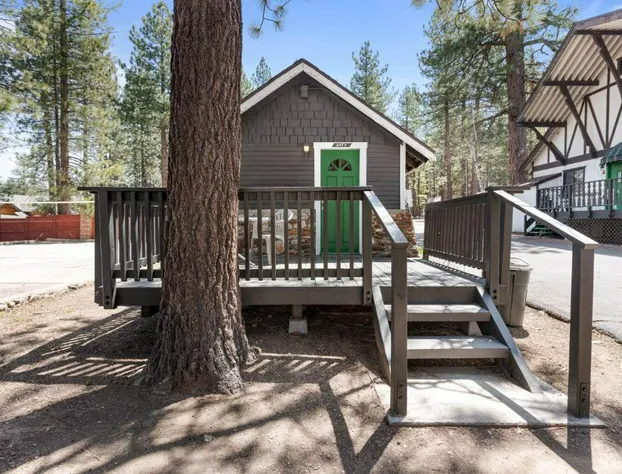 The Burgundy hotel detail image 2