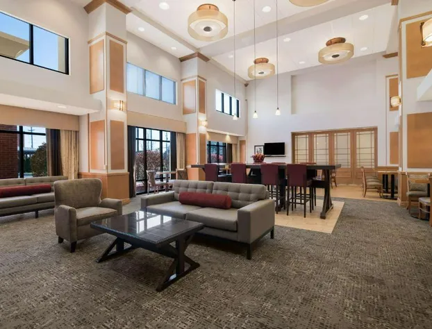 Hampton Inn & Suites Plattsburgh hotel detail image 4