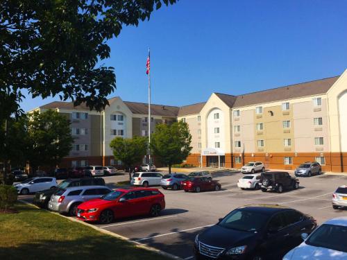 Sonesta Simply Suites Baltimore BWI Airport hotel hero