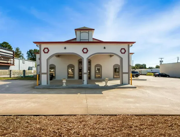 Red Roof Inn Muscle Shoals hotel detail image 1