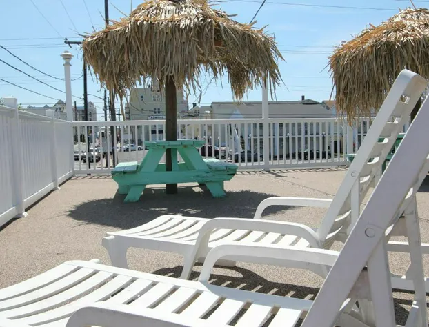 Blue Wave Inn hotel detail image 1