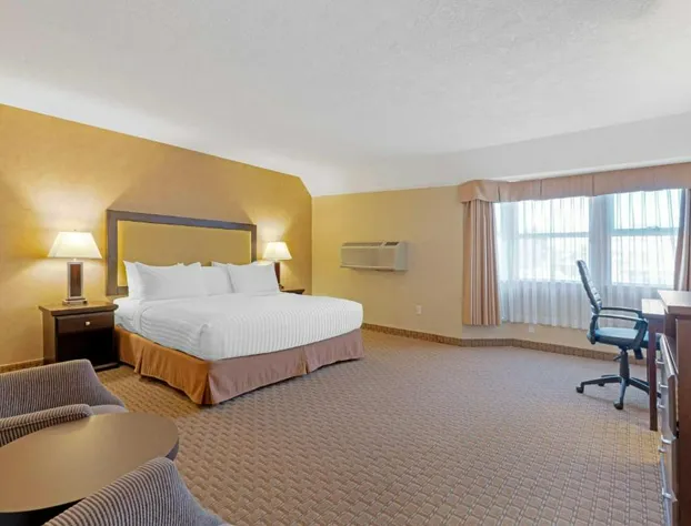 Best Western Plus Emerald Isle Hotel hotel detail image 3