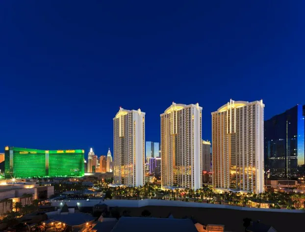 The Signature at MGM Grand (All Suites) hotel detail image 1