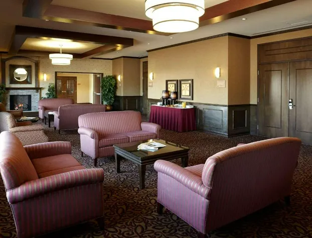 Hampton Inn & Suites by Hilton Montreal-Dorval hotel detail image 1