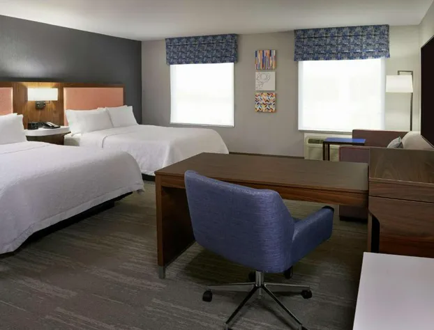 Hampton Inn & Suites by Hilton Montreal-Dorval hotel detail image 2