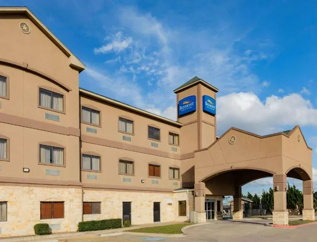 Baymont by Wyndham Cuero hotel detail image 1