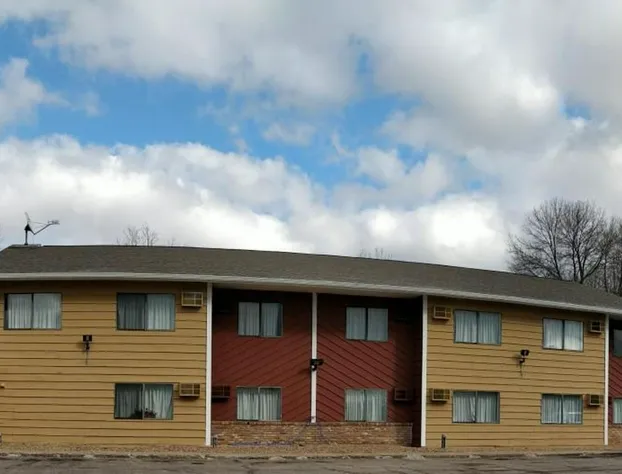 Waconia Inn and Suites hotel detail image 1