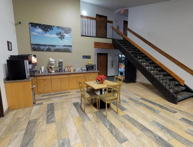 Waconia Inn and Suites hotel detail image 3