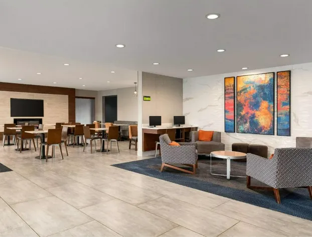 La Quinta Inn & Suites by Wyndham Montgomery hotel detail image 2