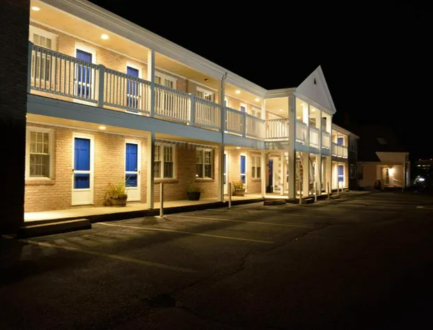 Cape Cod Harbor House Inn hotel detail image 1