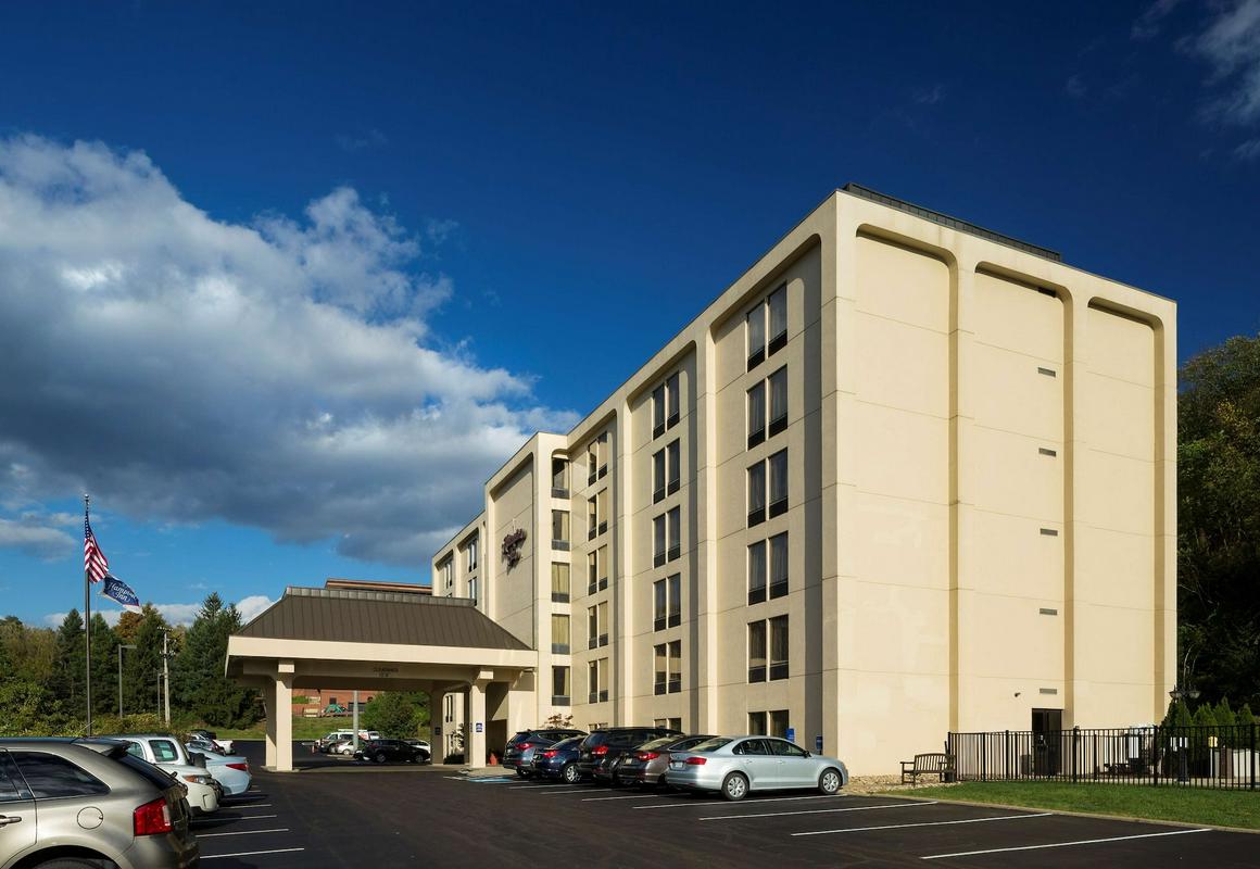 Hampton Inn Pittsburgh/Greentree hotel hero