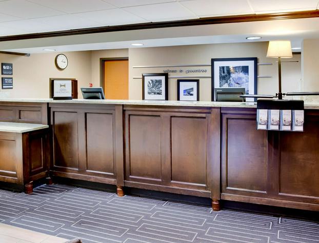 Hampton Inn Pittsburgh/Greentree hotel detail image 2