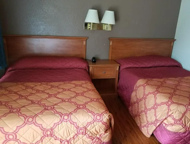 Tiffany Inn Corona hotel detail image 3