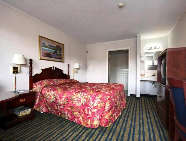 Amherst Inn & Suites hotel detail image 3