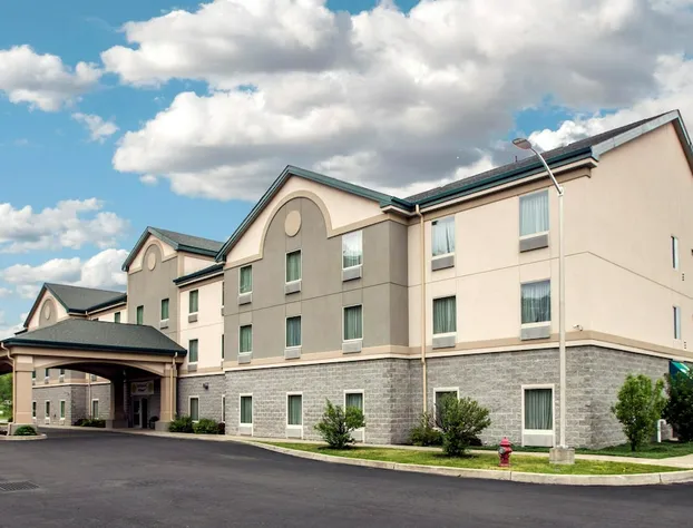 Quality Inn & Suites Fishkill South near I-84 hotel detail image 1