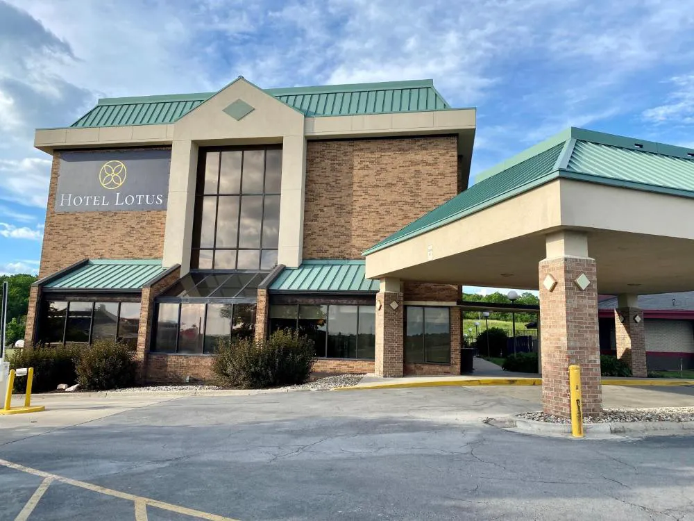 Hotel Lotus hotel hero