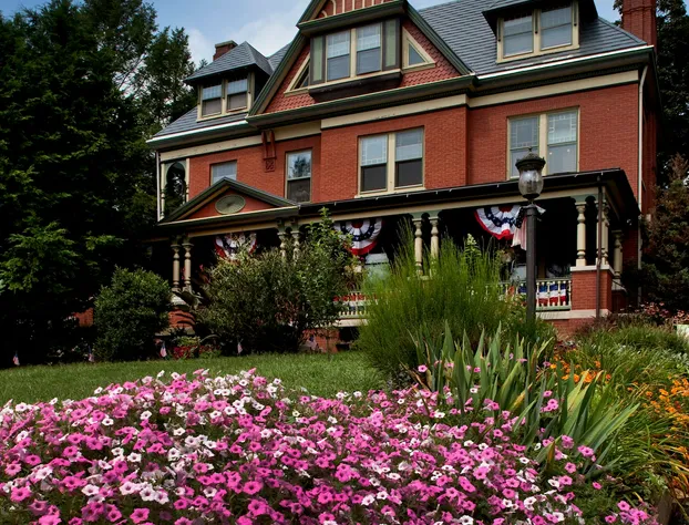 B. F. Hiestand House Bed & Breakfast hotel detail image 2